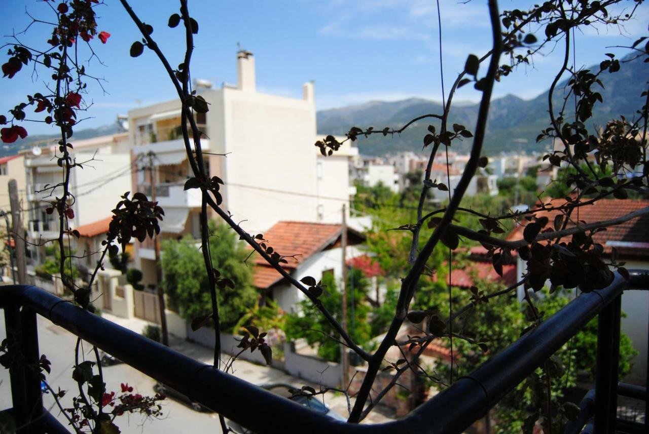 Apartment By The Beach Kalamata Exterior foto