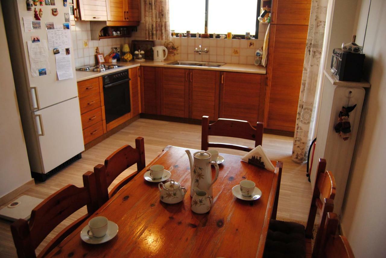 Apartment By The Beach Kalamata Exterior foto