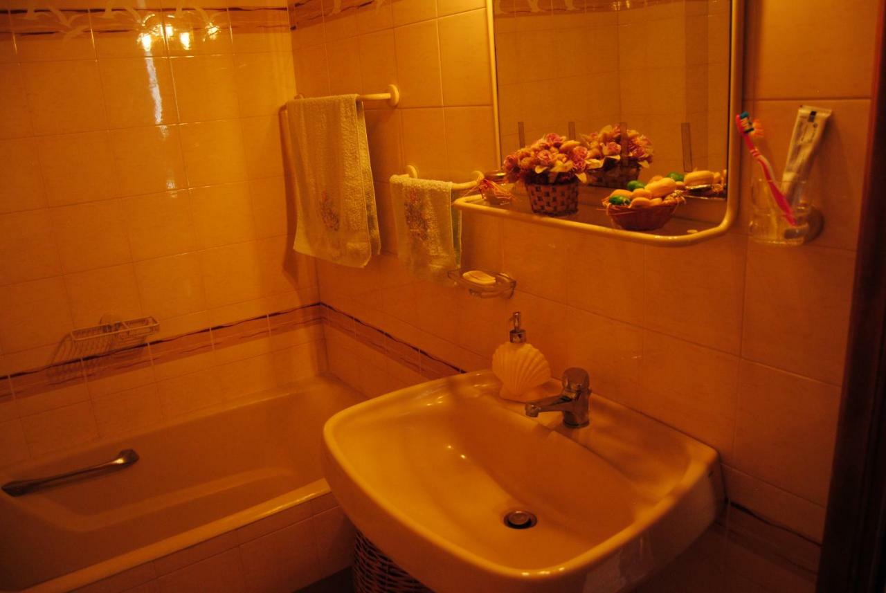 Apartment By The Beach Kalamata Exterior foto